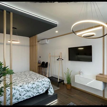 Good Knight Apartman Apartment Szeged Exterior photo