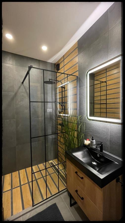 Good Knight Apartman Apartment Szeged Exterior photo