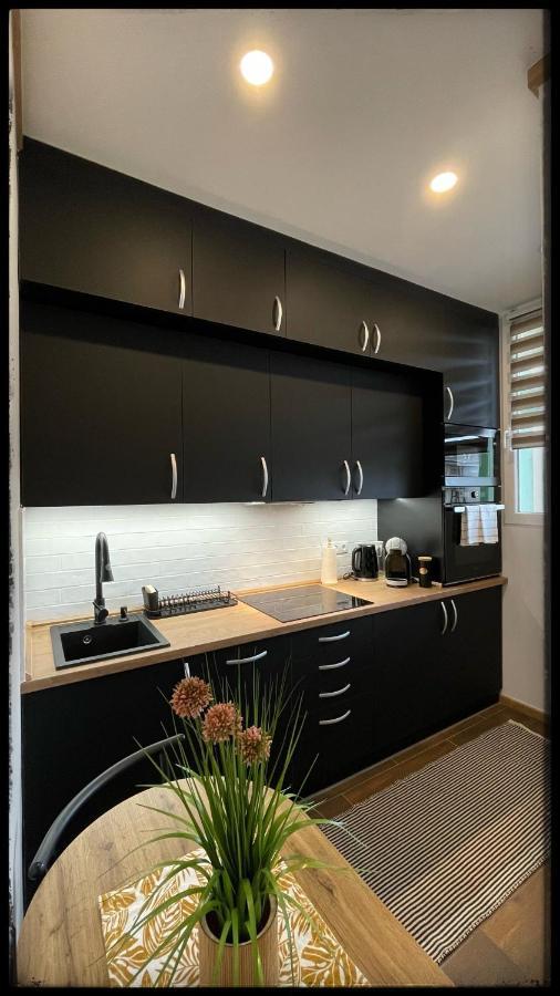 Good Knight Apartman Apartment Szeged Exterior photo